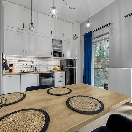 Apartman Wola Industrial By Bookinghost *