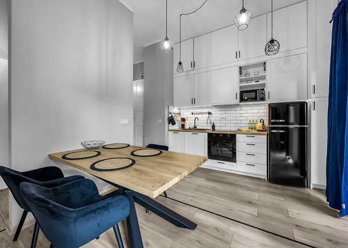 Wola Industrial By Bookinghost 아파트 *